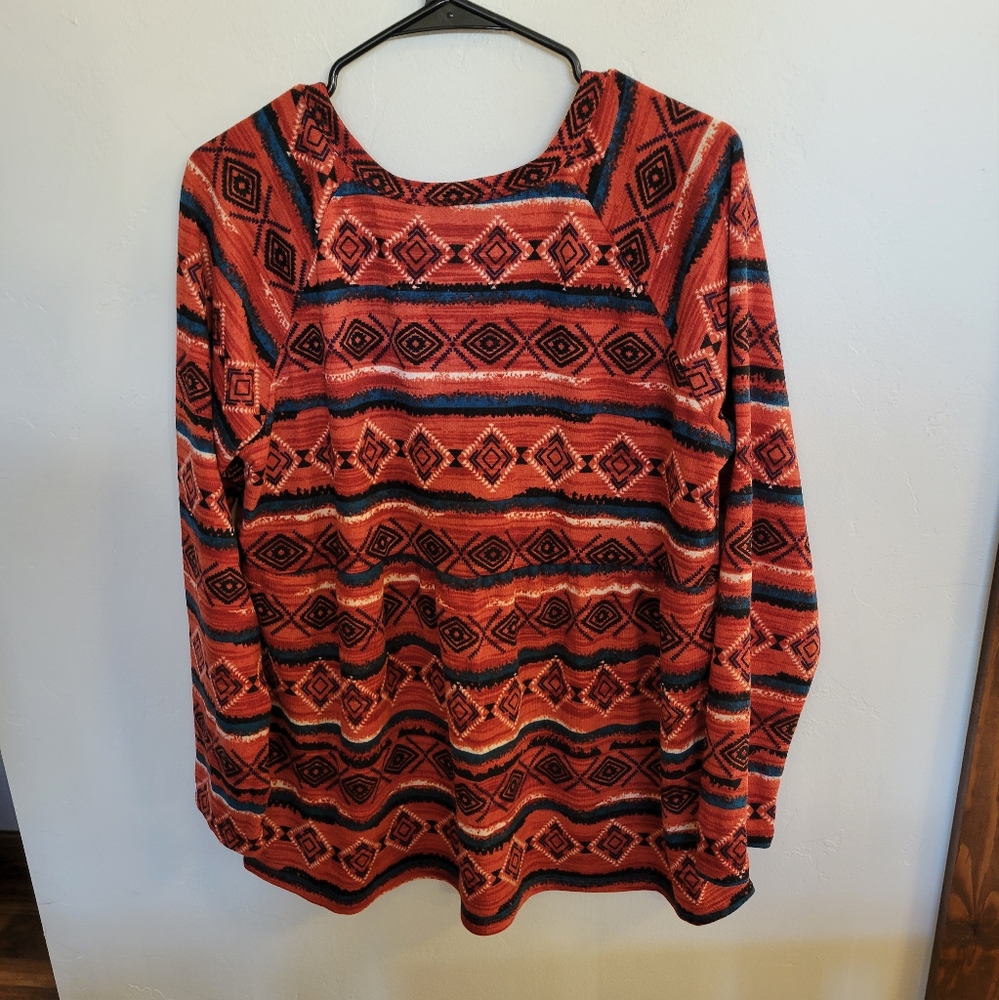 NWOT Geometric Print Baby Doll Top - Picture 2 of 6